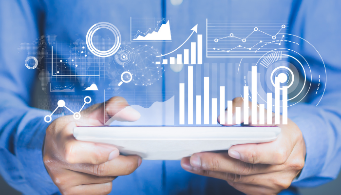 Person holding a tablet about data analytics